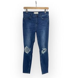 Free People High Rise Distressed Skinny Jeans Size 28